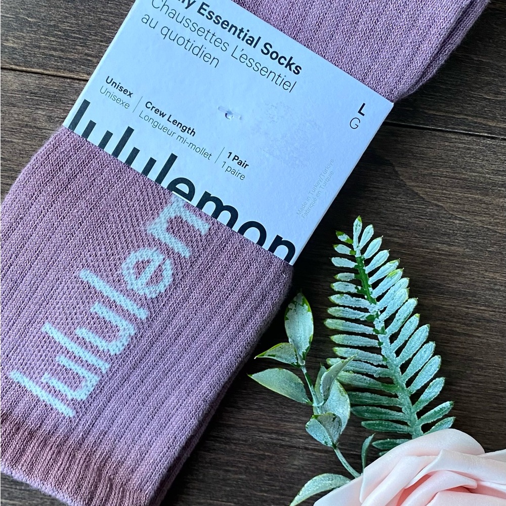 Lululemon Daily Essentials Plum Pink Crew Length Socks